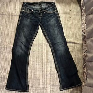 Beautiful Buckle Silver brand Women’s Jeans. Hardly worn!